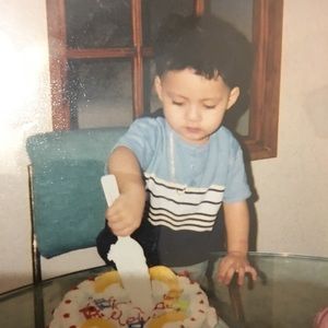 Meet your Posher, Joee